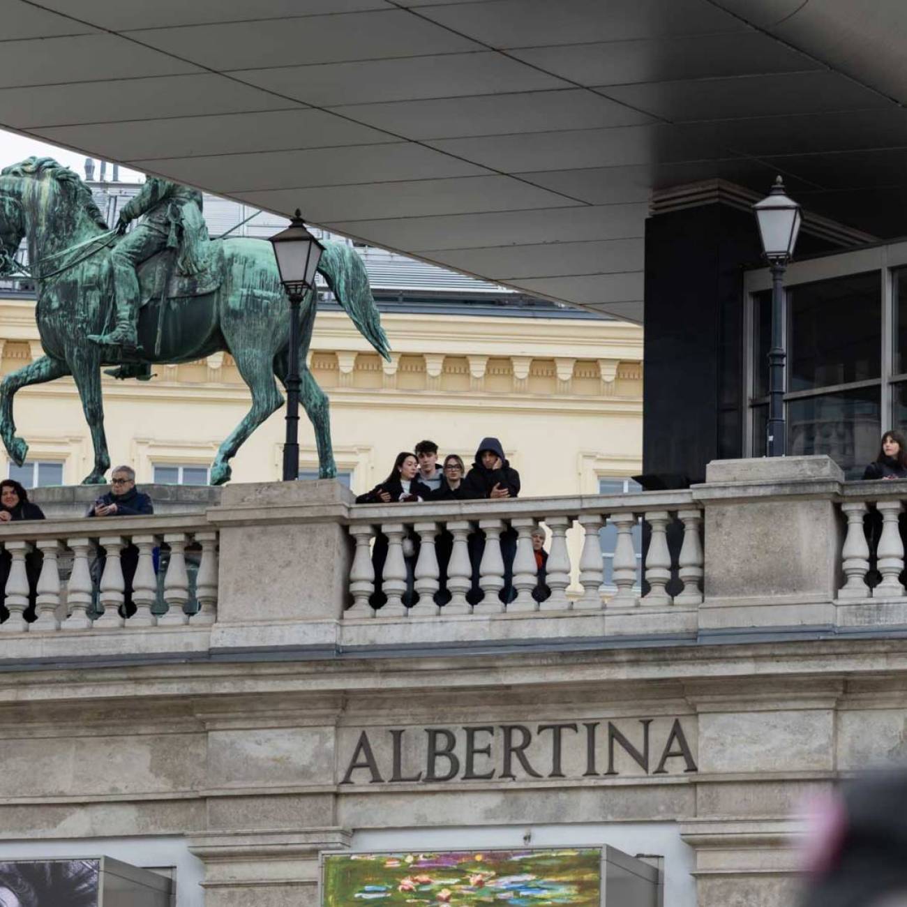 Kundgebung am Alfred Hrdlicka Platz