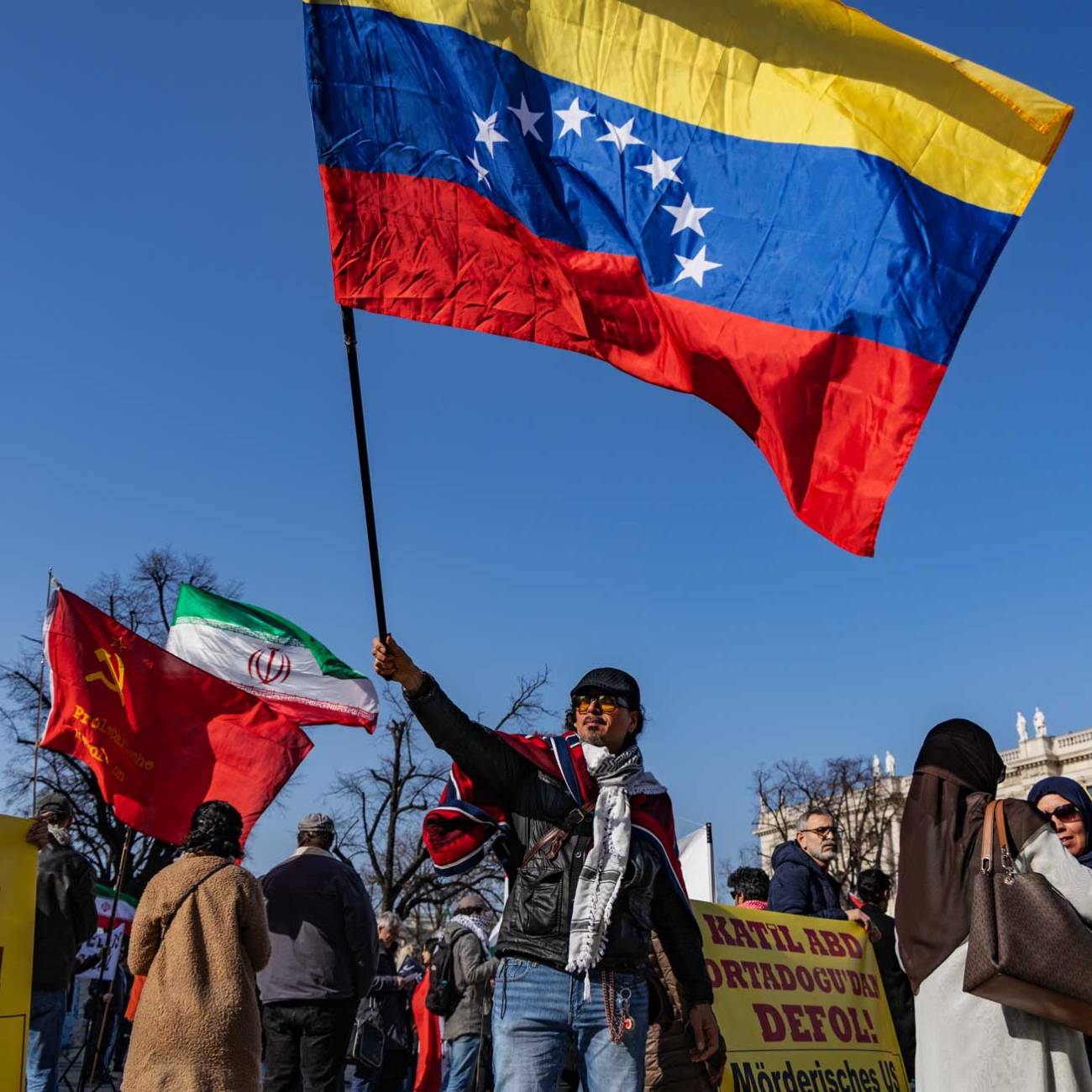 Große Demo gegen die US-israelische Aggression
