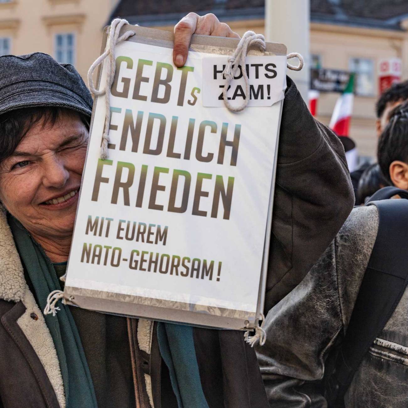 Große Demo gegen die US-israelische Aggression