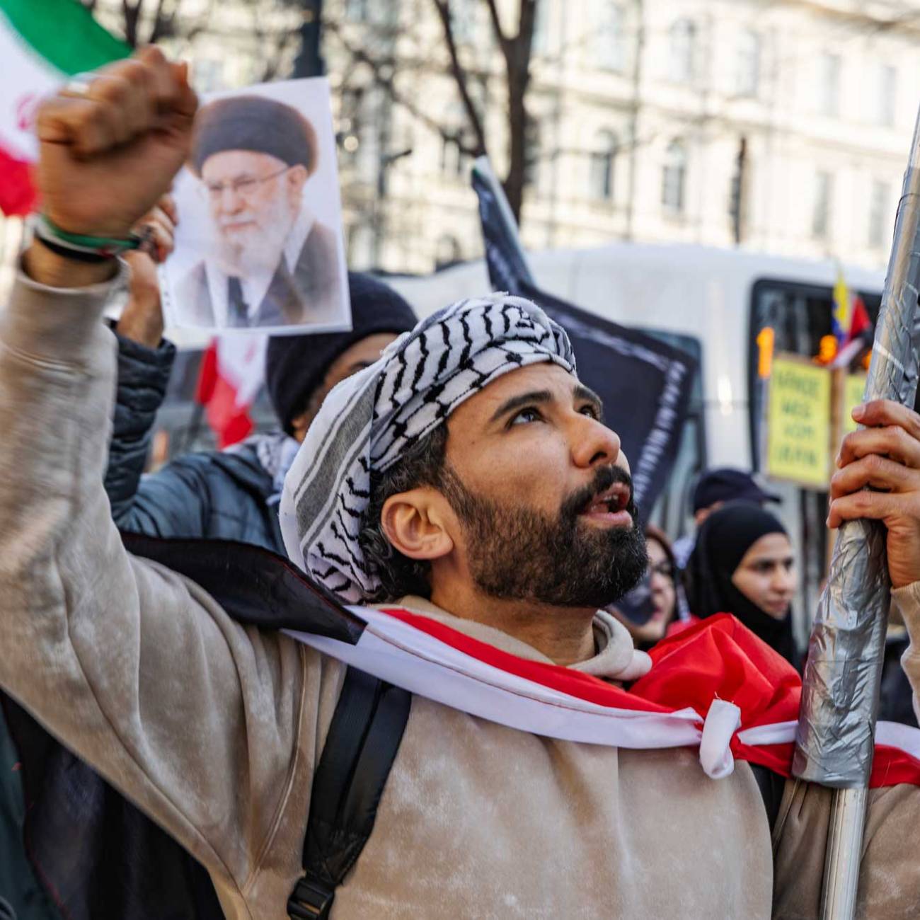 Große Demo gegen die US-israelische Aggression