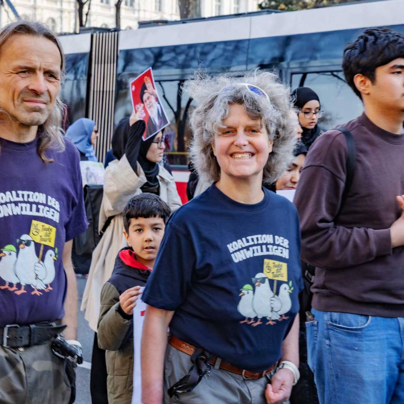 Große Demo gegen die US-israelische Aggression