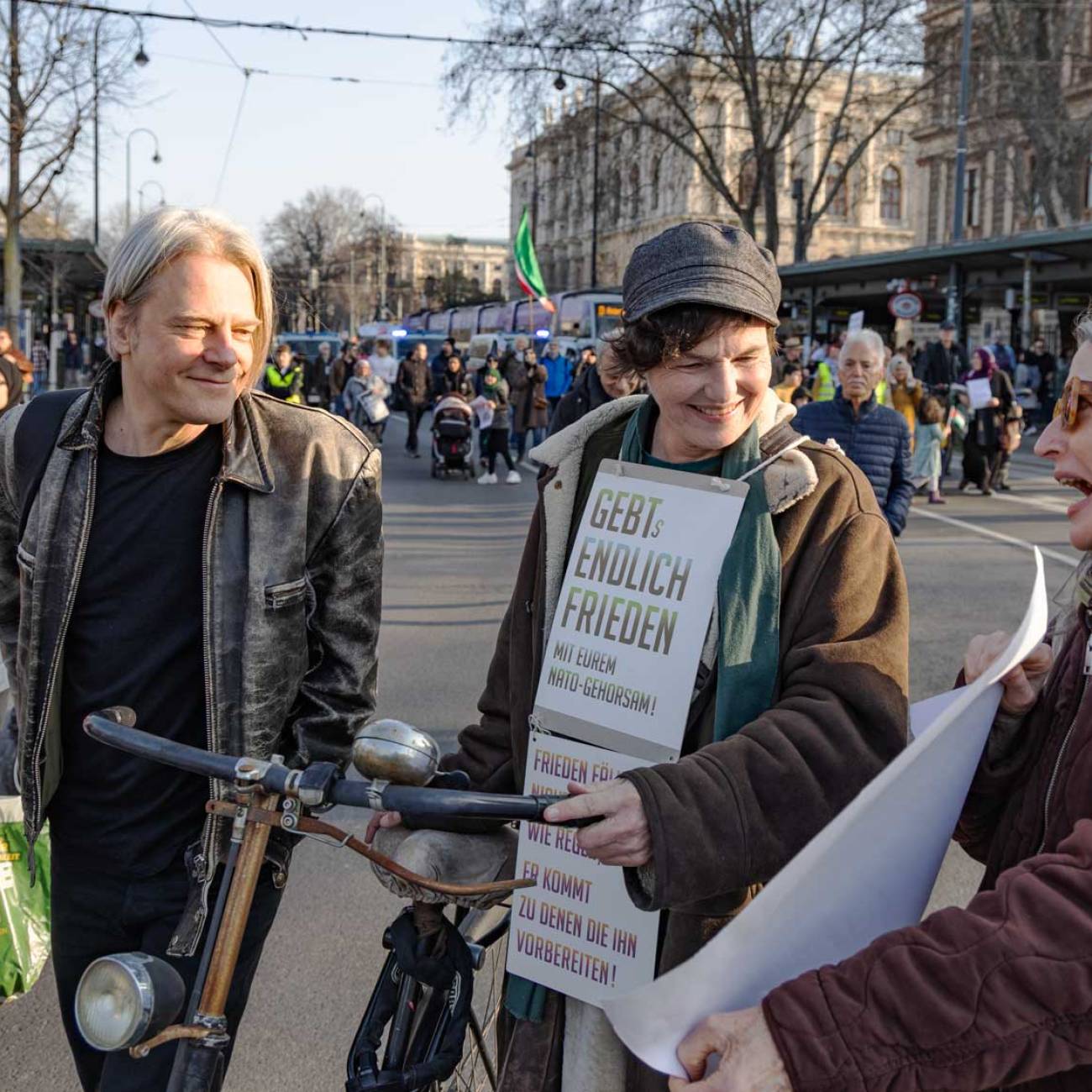 Große Demo gegen die US-israelische Aggression