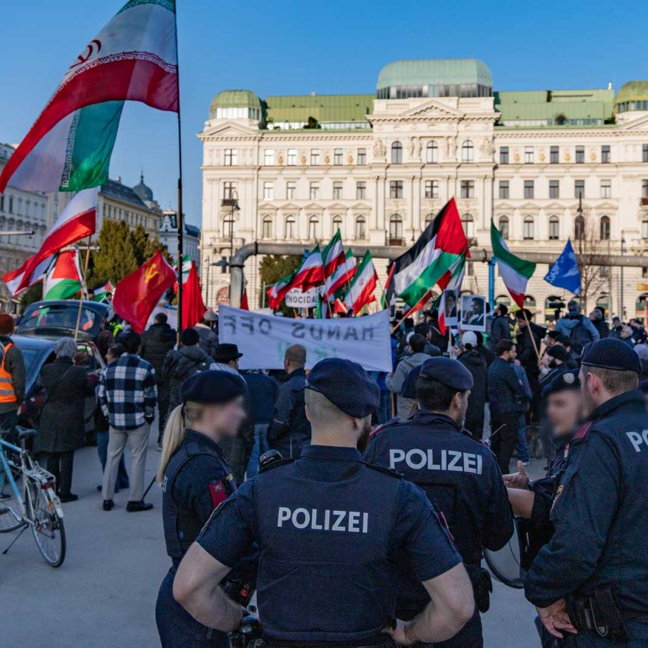 Große Demo gegen die US-israelische Aggression