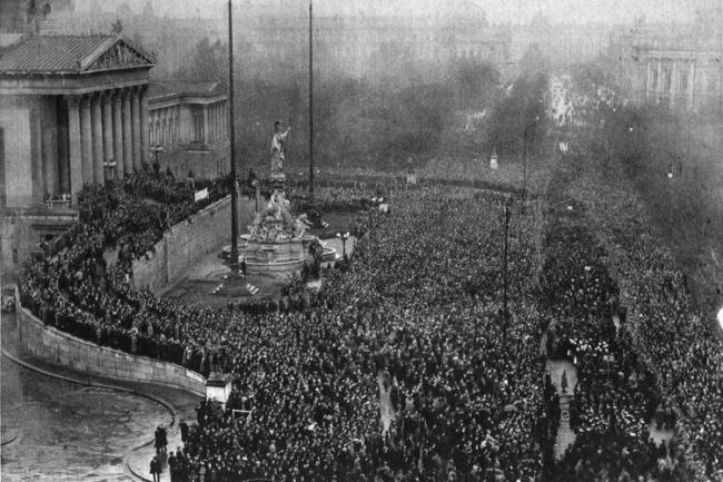 Eine Massenbewegung erzwingt die Ausrufung der Republik 1918