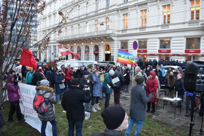 Bunte Friedensdemo