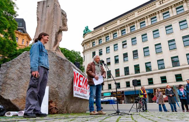 Kundgebung vor der Albertina | 08. Mai 2025
