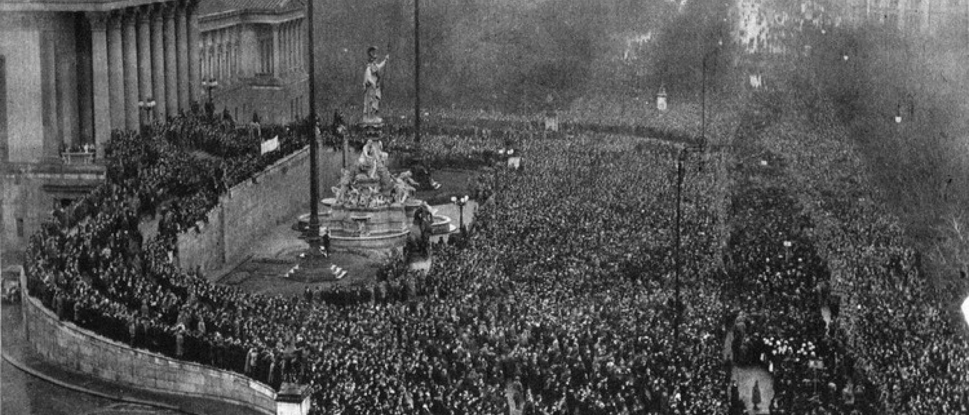 Eine Massenbewegung erzwingt die Ausrufung der Republik 1918