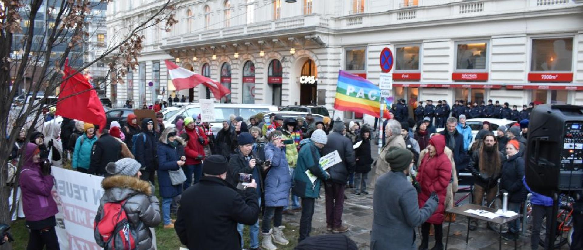 Bunte Friedensdemo