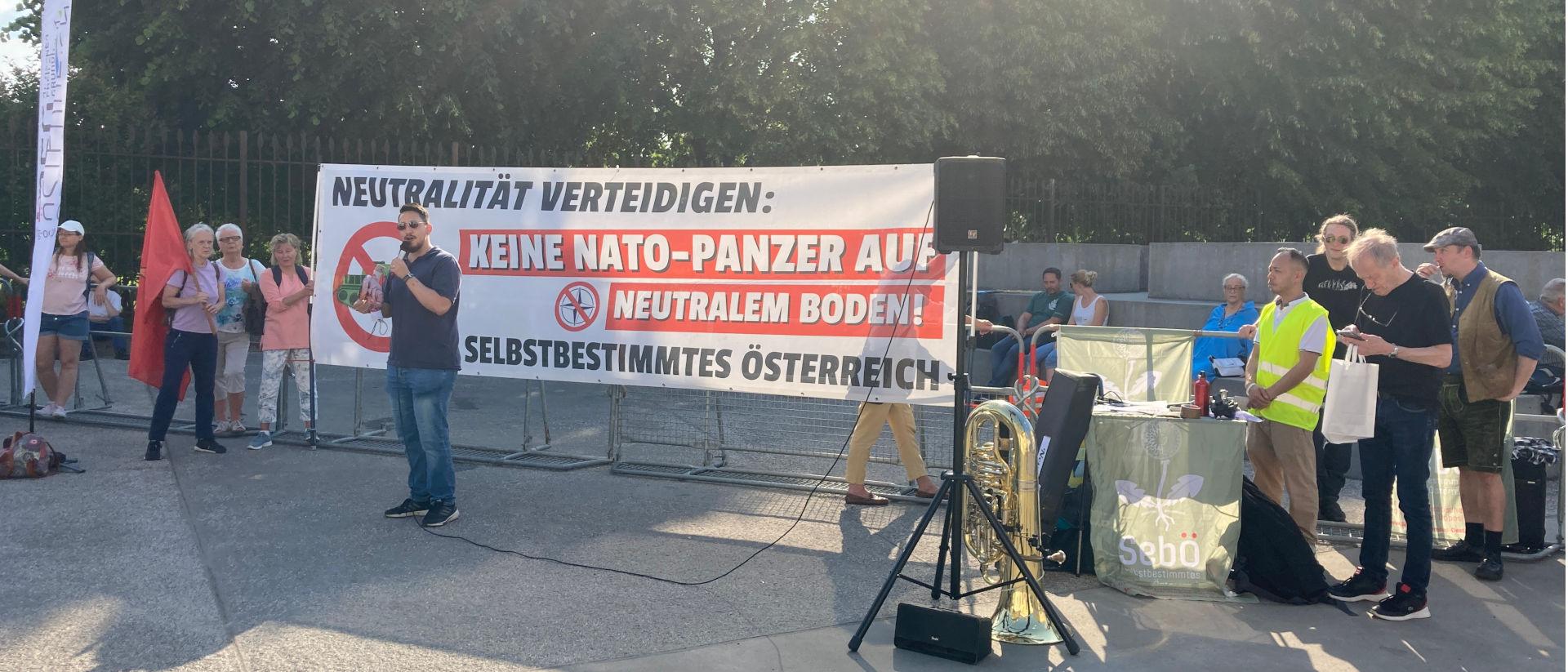 Neutralitätsmahnwache