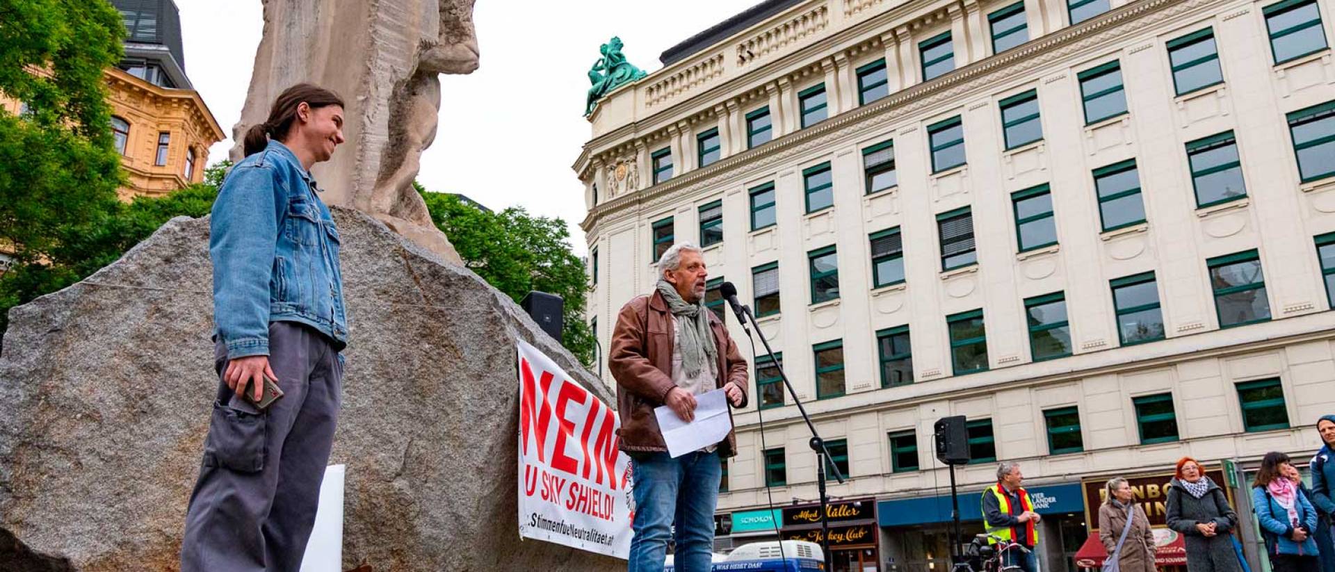 Kundgebung vor der Albertina | 08. Mai 2025