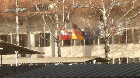 Deutsche Fahne in der Kaserne