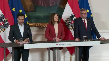 Pressekonferenz zum Kinderkopftuchverbot an Schulen